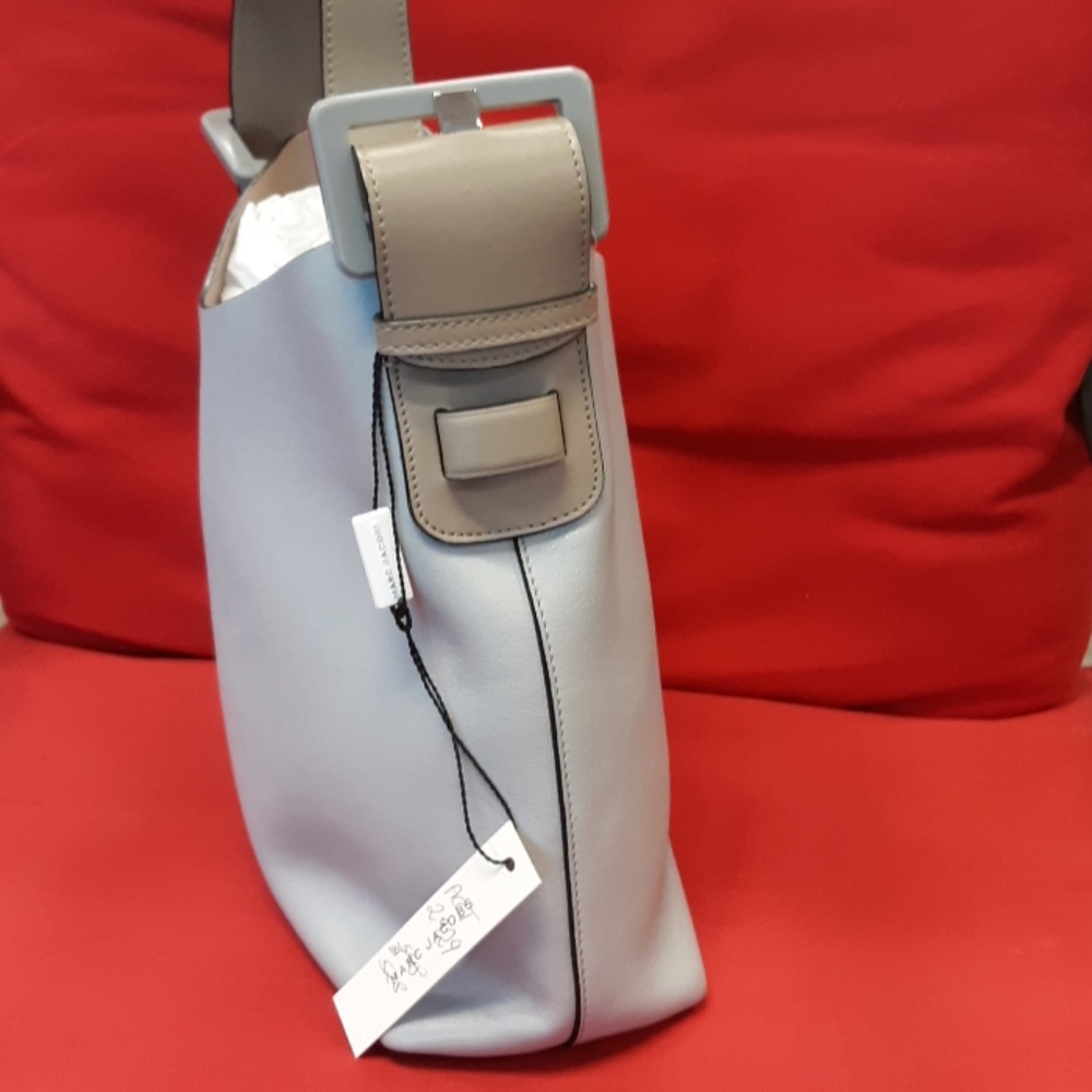 Purse - Picture 2 of 4